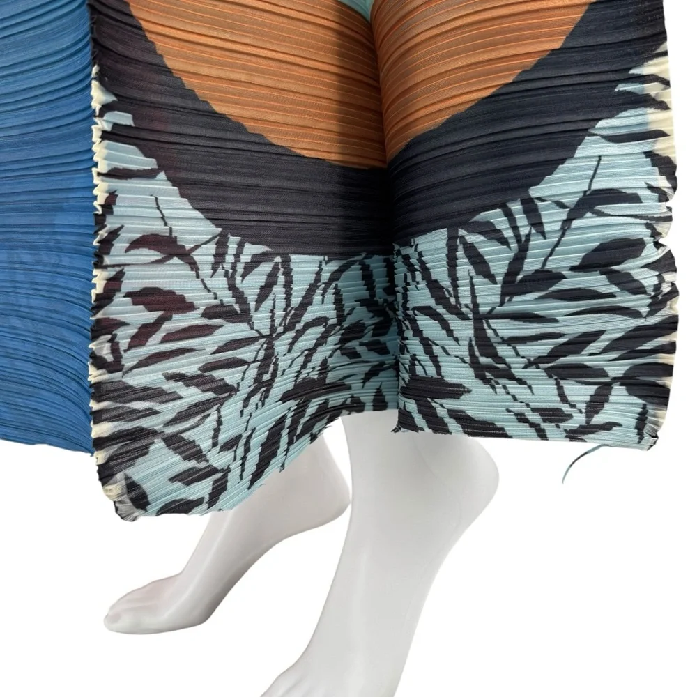 Pleated Colorful Collage One Size Bounce Dress - Picture 4 of 5